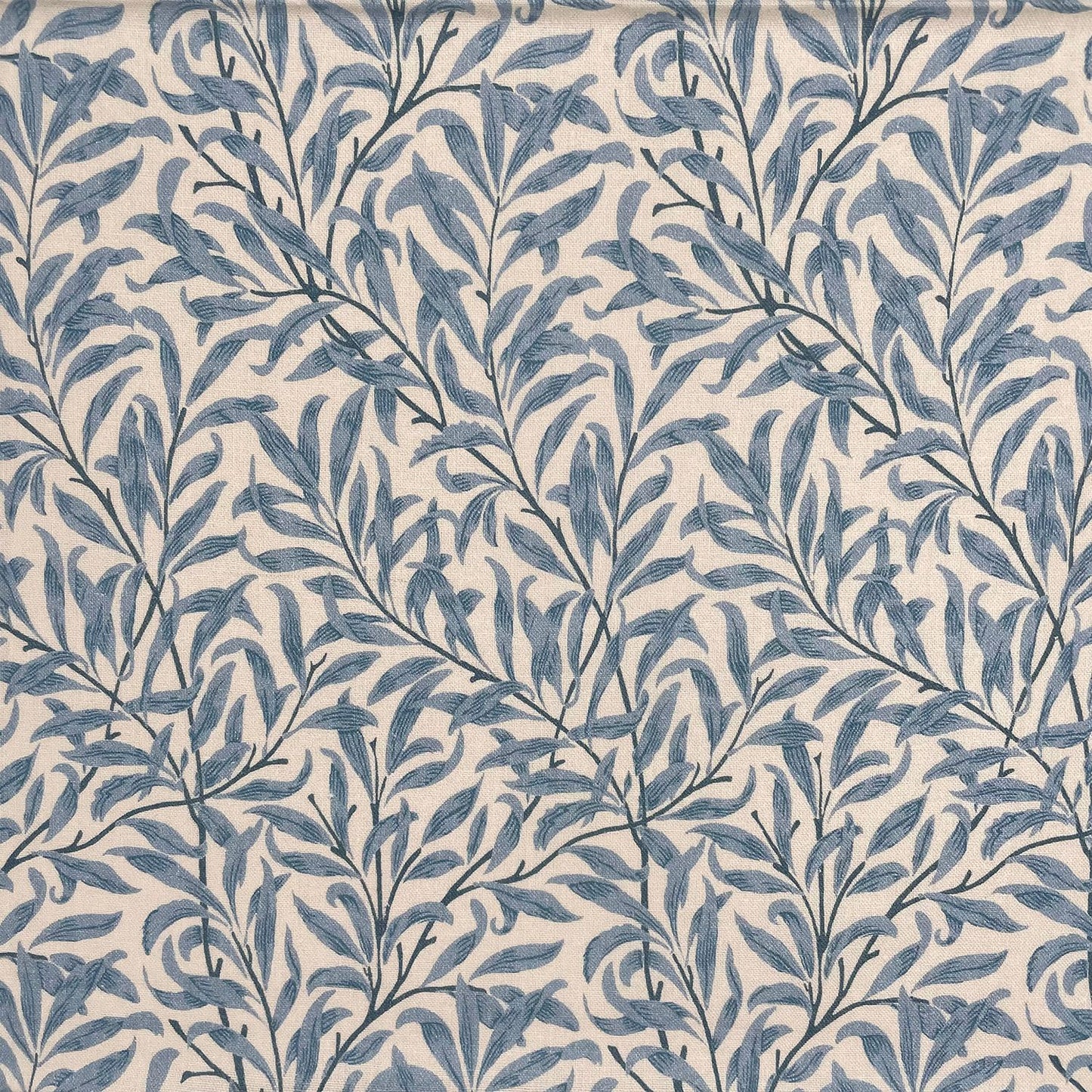 Tischdecke „Willow Bough“ von William Morris in Azurblau, rund, oval, rechteckig, in vielen Größen erhältlich