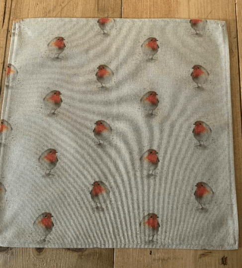 Christmas Robin Festive Table Runner - CushionCoverAndDecor