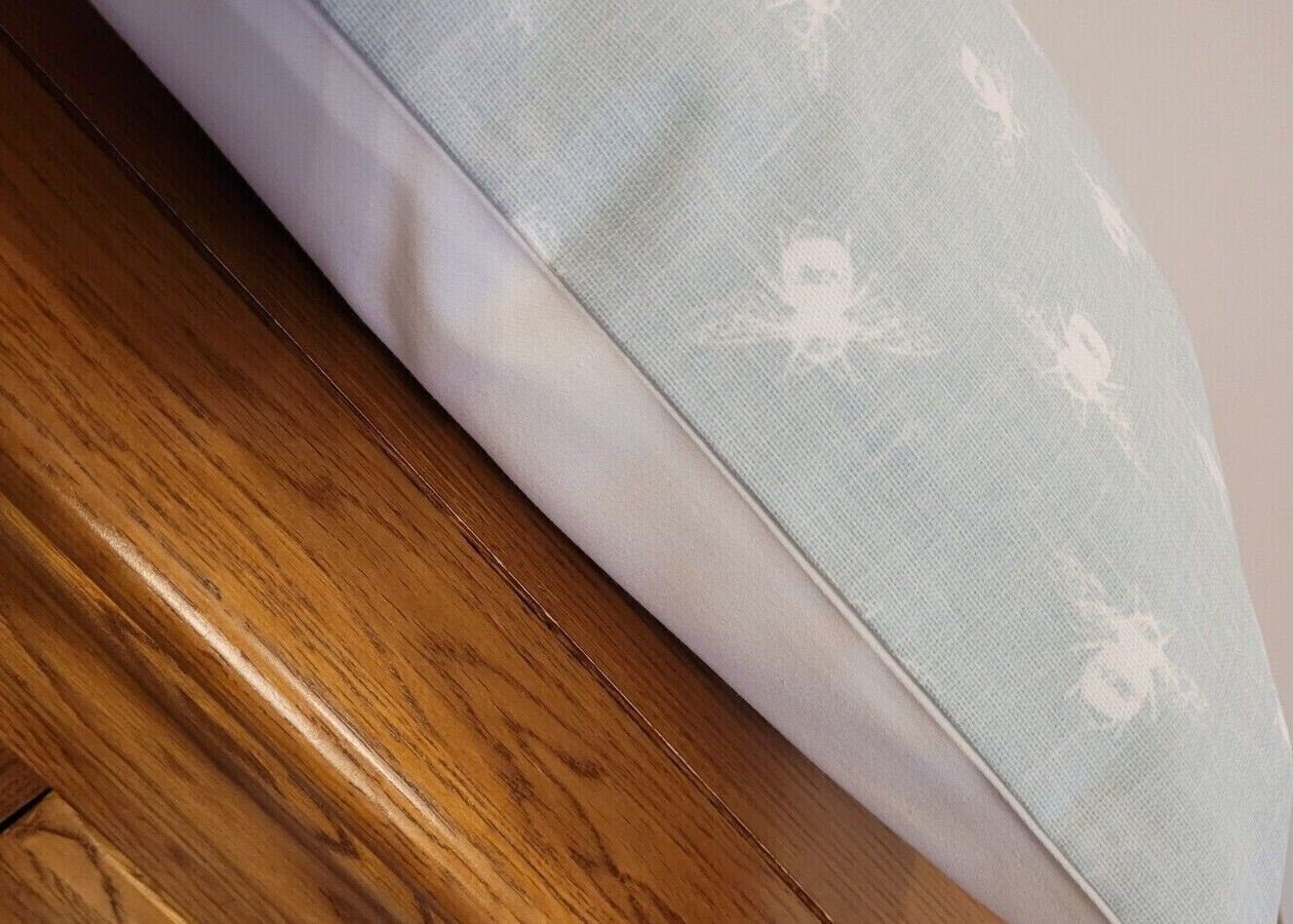 Cushion Cover Bumble Bee Duckegg Aqua Blue Linen Look Design , Pillow Cover UK 10" 12" 14" 16" 17" 18" 20" 22" 24" 26" Handmade 100% Cotton - CushionCoverAndDecor