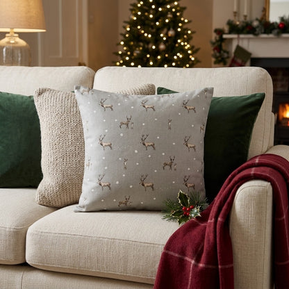 Sophie Allport Weihnachts-Kissenbezug mit Hirschmotiv