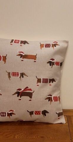 Christmas Cushion Cover Sausage Dog , Sausage Dog Pillow cover , Dogs Pillow , Cushion Cover UK 10" 12" 14" 16" 17" 18" 20" 22" 24" 26" - CushionCoverAndDecor