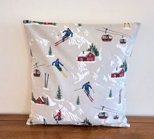 Christmas Cushion Cover , Skiing Landscape Pillow cover , Ski Pillow , Cushion Cover UK 10" 12" 14" 16" 17" 18" 20" 22" 24" 26" - CushionCoverAndDecor