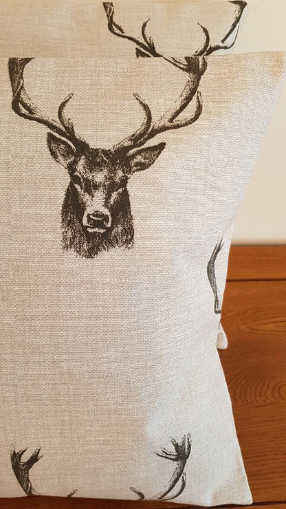 Christmas Cushion Cover Stags Head Rustic Taupe Beige Background Design 10" 12" 14" 16" 17" 18" 20" 22" 24" 26" Handmade 100% Cotton - CushionCoverAndDecor