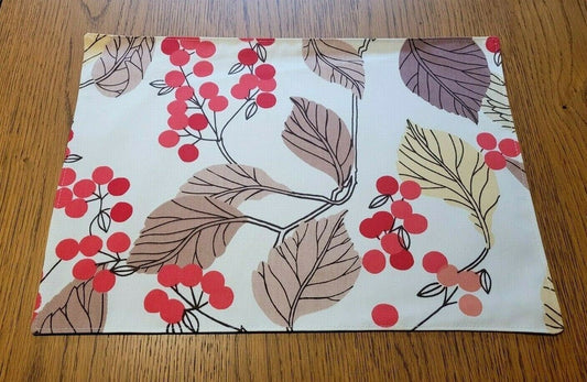 Christmas Fabric Placemats , Christmas Napkins Red Beige Berry Leaf Design 100% Cotton Handmade - CushionCoverAndDecor