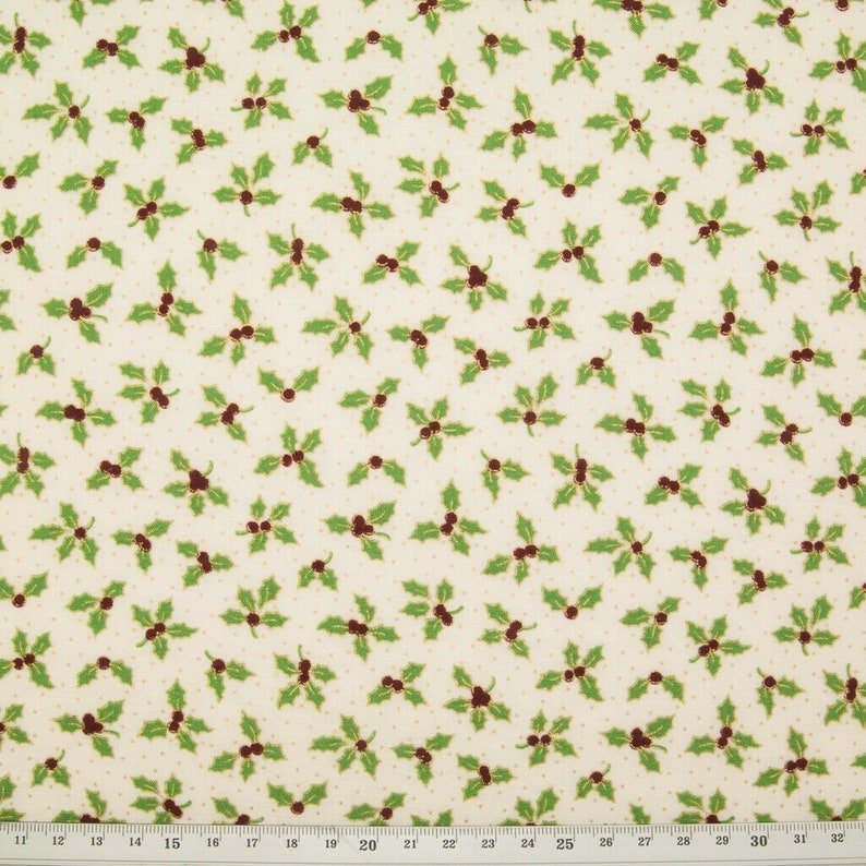 Christmas Holly Table Runner Red Green Cream 36" 48" 54" 60" 64" 72" 84" 96" 104" Handmade - CushionCoverAndDecor