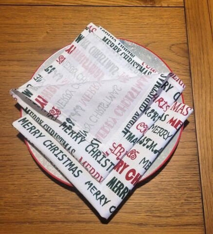 Christmas Napkins , Cloth Napkin , Christmas fabric napkins - CushionCoverAndDecor