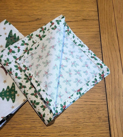 Christmas Napkins , Cloth Napkin , Christmas Tablecloth Green Red White Christmas Tree , Holly Design - CushionCoverAndDecor