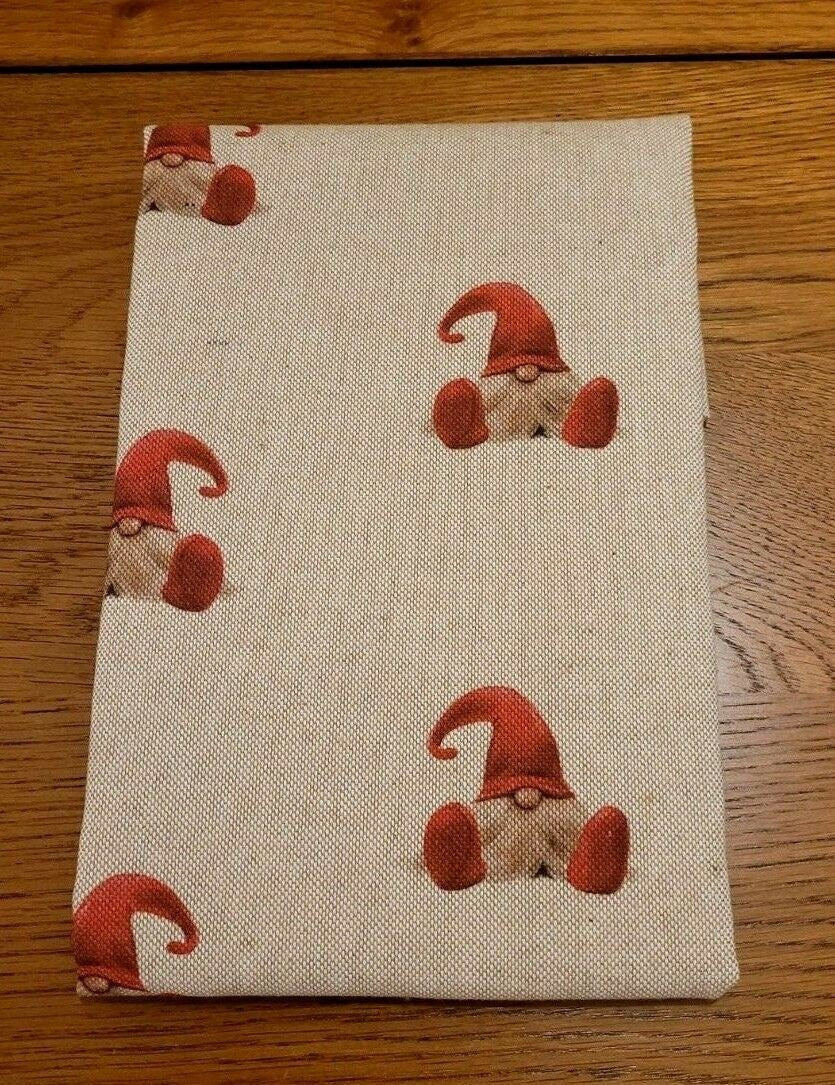 Christmas Napkins Linen Look Beige Robin , Christmas Candy , Gingerbread Man, Snowman, Christmas Tree, Gonk Elf Design - CushionCoverAndDecor