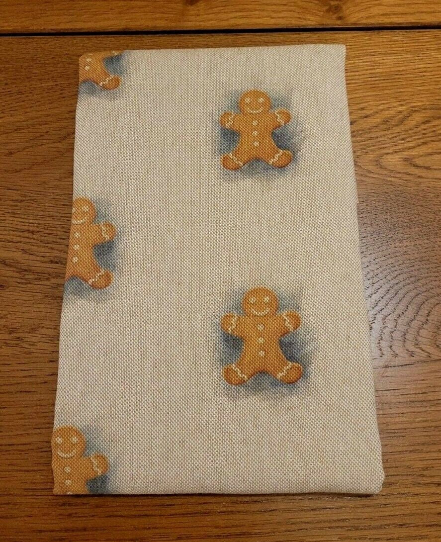 Christmas Napkins Linen Look Beige Robin , Christmas Candy , Gingerbread Man, Snowman, Christmas Tree, Gonk Elf Design - CushionCoverAndDecor