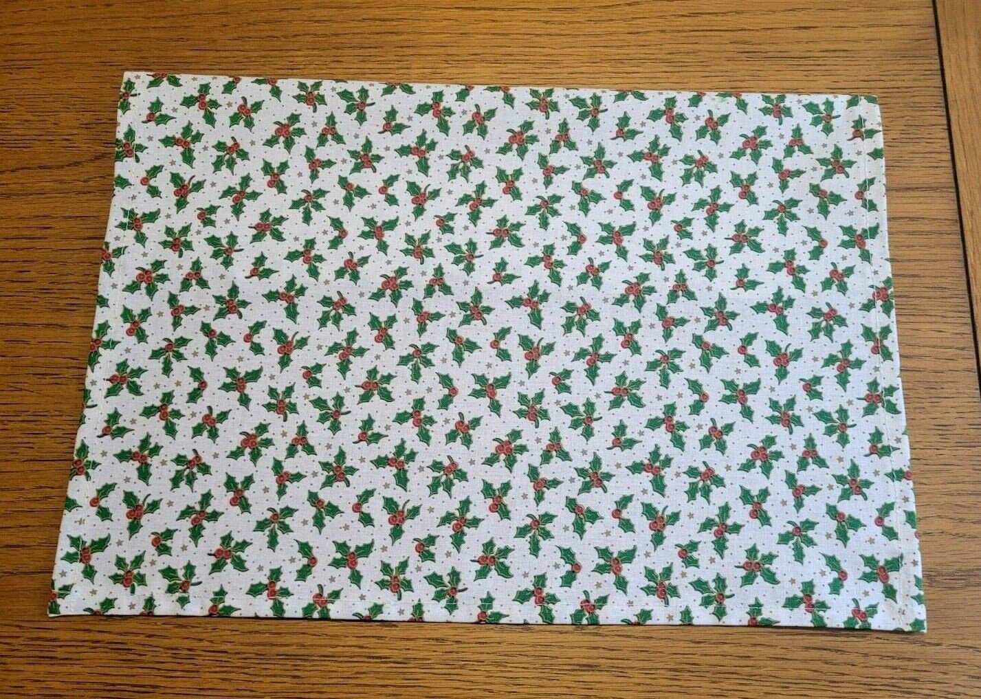 Christmas Placemat , Christmas Napkins , Cloth Napkin , Red Green Cream Christmas Tree , Holly , Merry Christmas Design - CushionCoverAndDecor