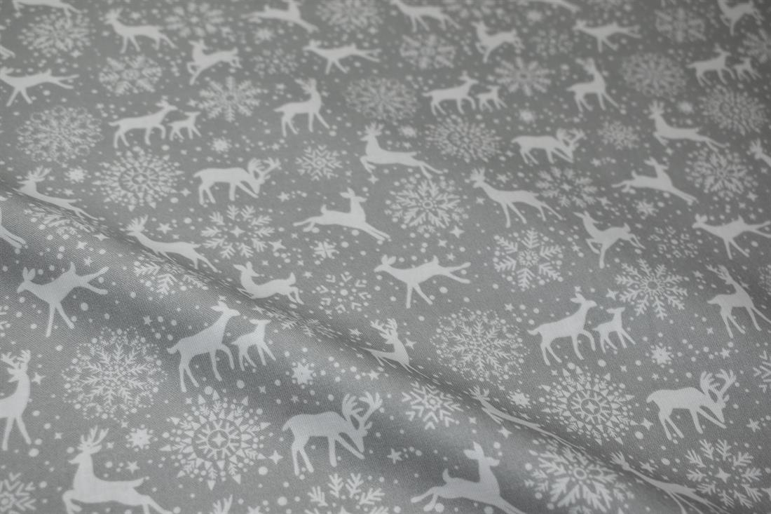 Christmas Reindeer Tablecloth Available In Many Sizes - CushionCoverAndDecor