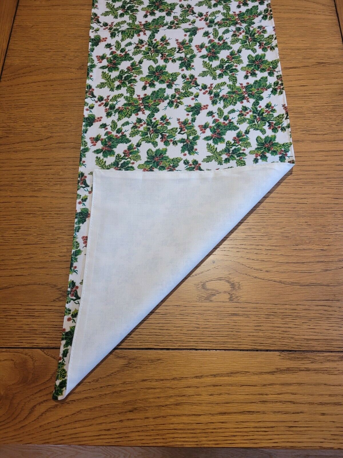 Christmas Table Runner All Over Holly Red Green Cream Design , Christmas Napkins 36" 48" 54" 60" 64" 72" 84" 96" 104" Handmade - CushionCoverAndDecor