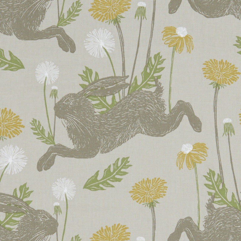 Tischläufer mit Märzhasenmotiv in Weiß und Rosa, Ostertischläufer, Tischläufer in den Größen UK 36", 48", 54", 60", 64", 72", 84", 96", 104", handgefertigt