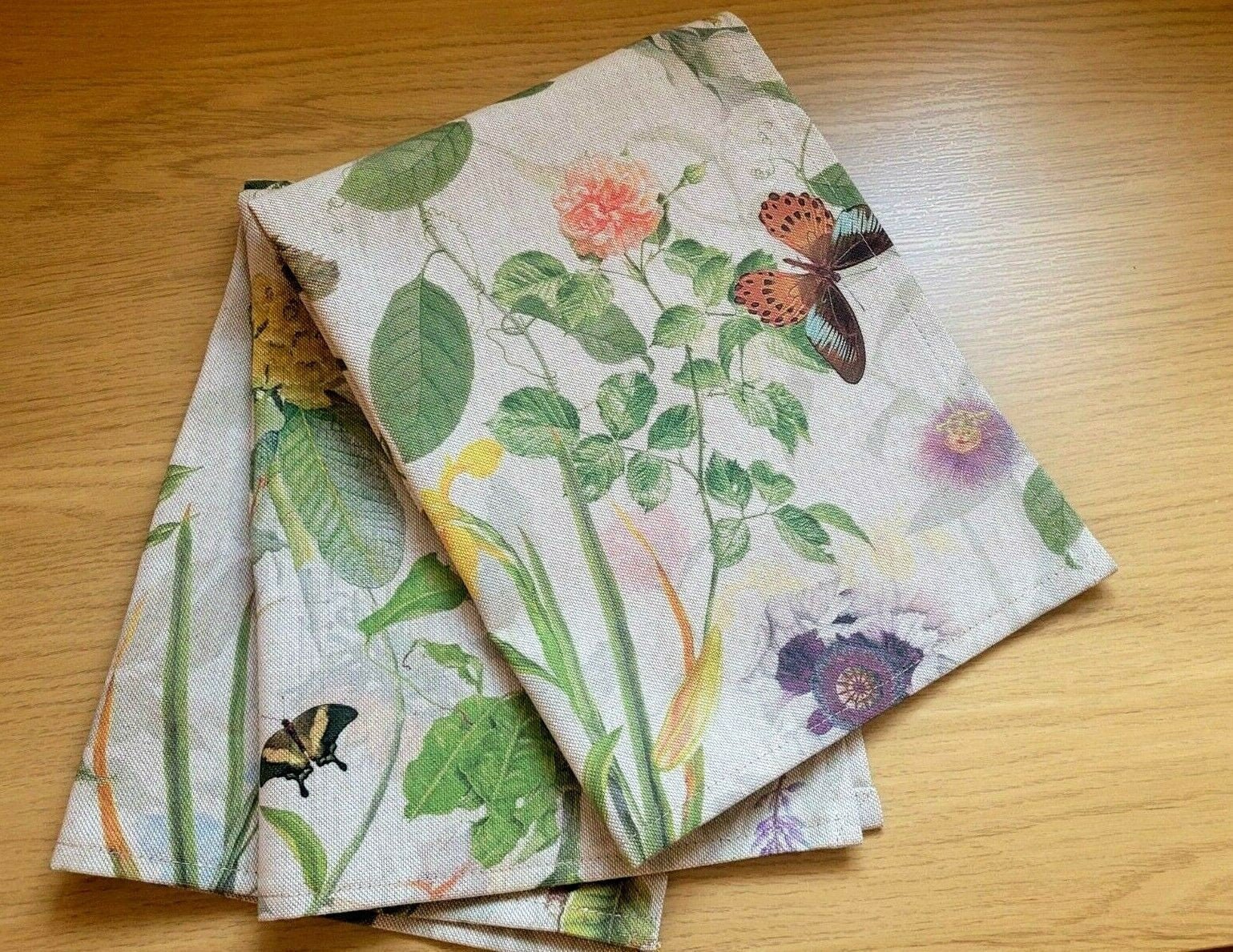 Fabric Napkins Secret Garden Floral Butterfly Linen Look Design , Floral Cloth Napkins , Napkins UK - CushionCoverAndDecor