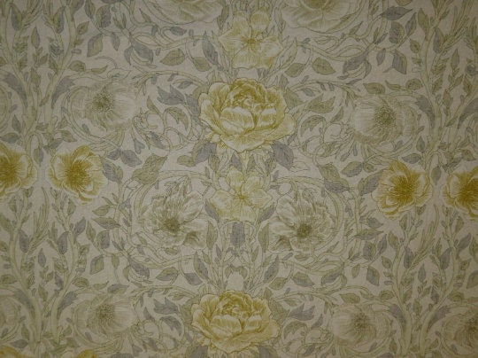 William Morris Ophelia Tablecloth: Floral Cotton Tablecloth (Made in UK)