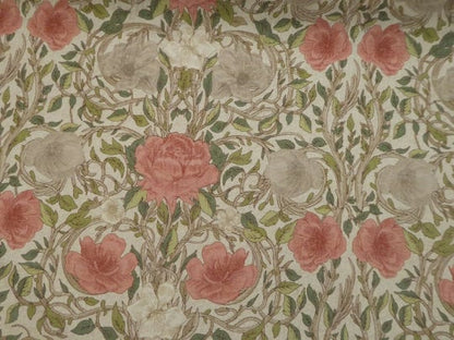 William Morris Ophelia Tablecloth: Floral Cotton Tablecloth (Made in UK)