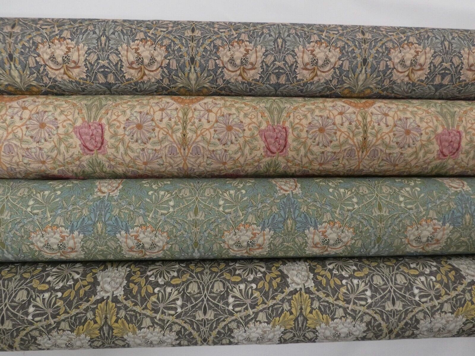 William Morris Honeysuckle Tablecloth , Floral Table cloth , Round Oval Square Rectangle , Napkins , Handmade UK