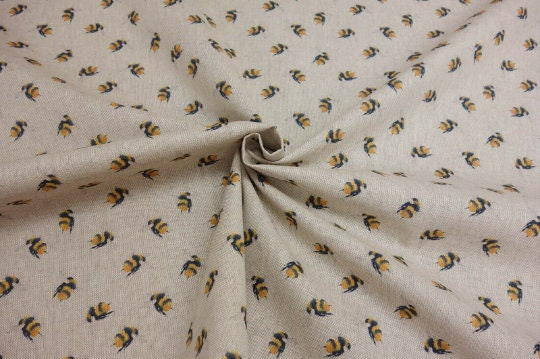 Bee Tablecloth , Bumble Bee Tablecloth , Buzzy Bumblebee Insect Tablecloth, Round Tablecloth , Square Tablecloth , Tablecloth UK