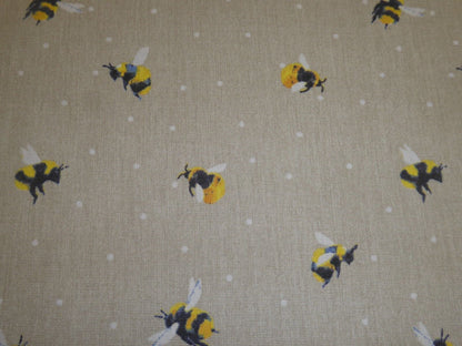 Honey Bee Tablecloth , Bumble Bee Tablecloth , Buzzy Bumblebee Insect Tablecloth, Round Tablecloth , Square Tablecloth , Tablecloth UK