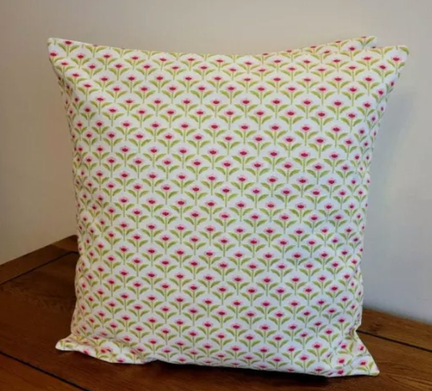 Scandi Floral Flowers Cushion Cover , iLiv Pink Green Posy Chintz Floral Cushion Cover , Throw Pillow , Scatter Cushions , Cushion Cover UK