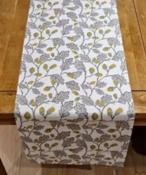 Acorn Trail Table Runner , Acorn Yellow Grey White Table Runner , Table Decoration , Autumn Table Runner , Various Size