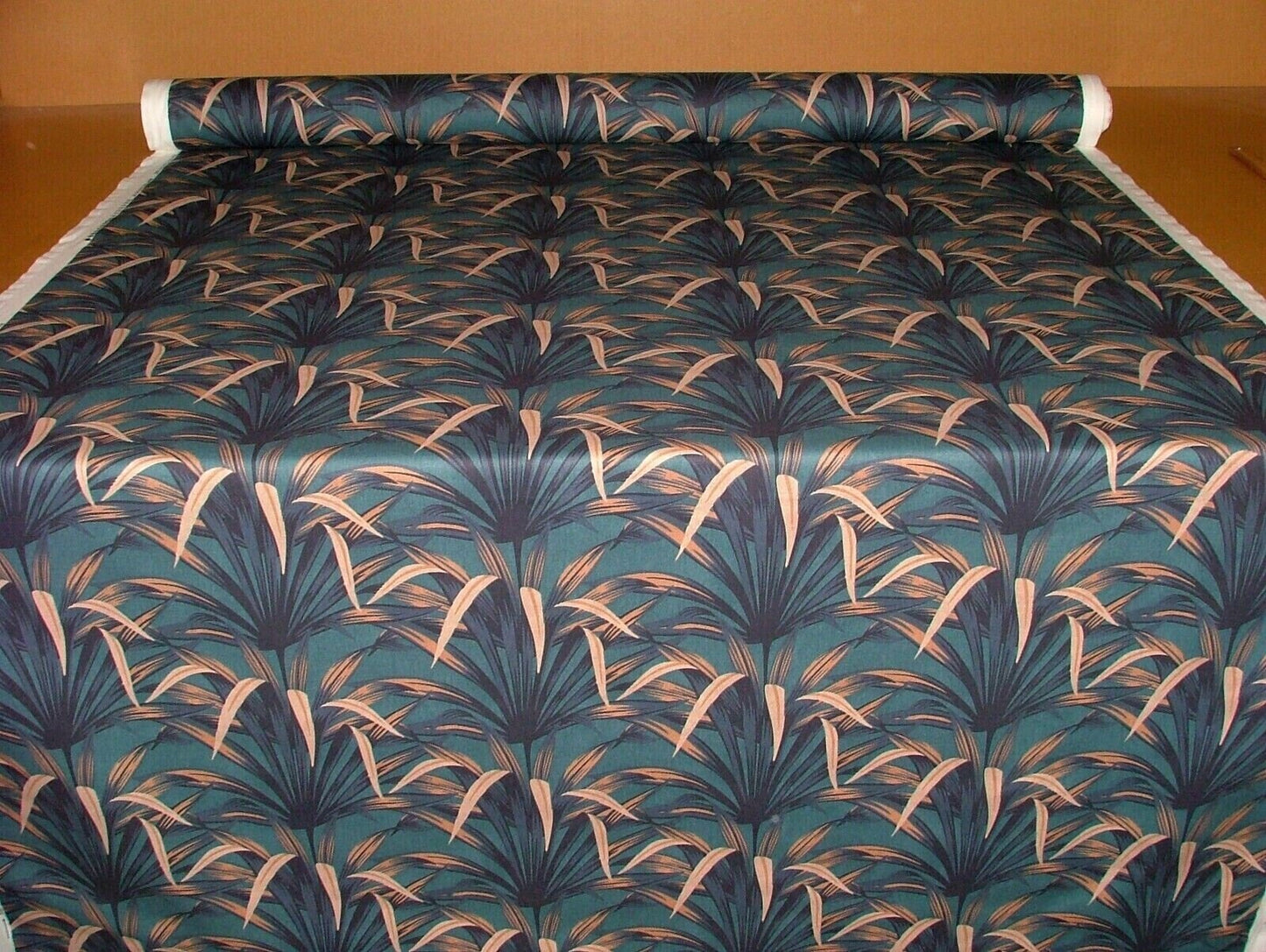 Martinique Tropical Leaf Tablecloth , Leaf Tablecloth UK , 100% Cotton Handmade - CushionCoverAndDecor