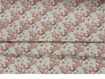 Tovaglia beige chiaro con fiori secchi