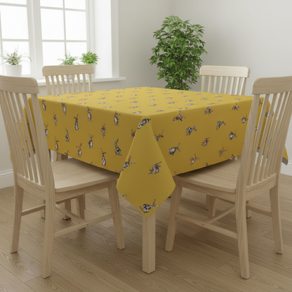 Tischdecke aus grüner Baumwolle mit Hühnermotiv „Cluck Cluck Hens Chicken Capri“