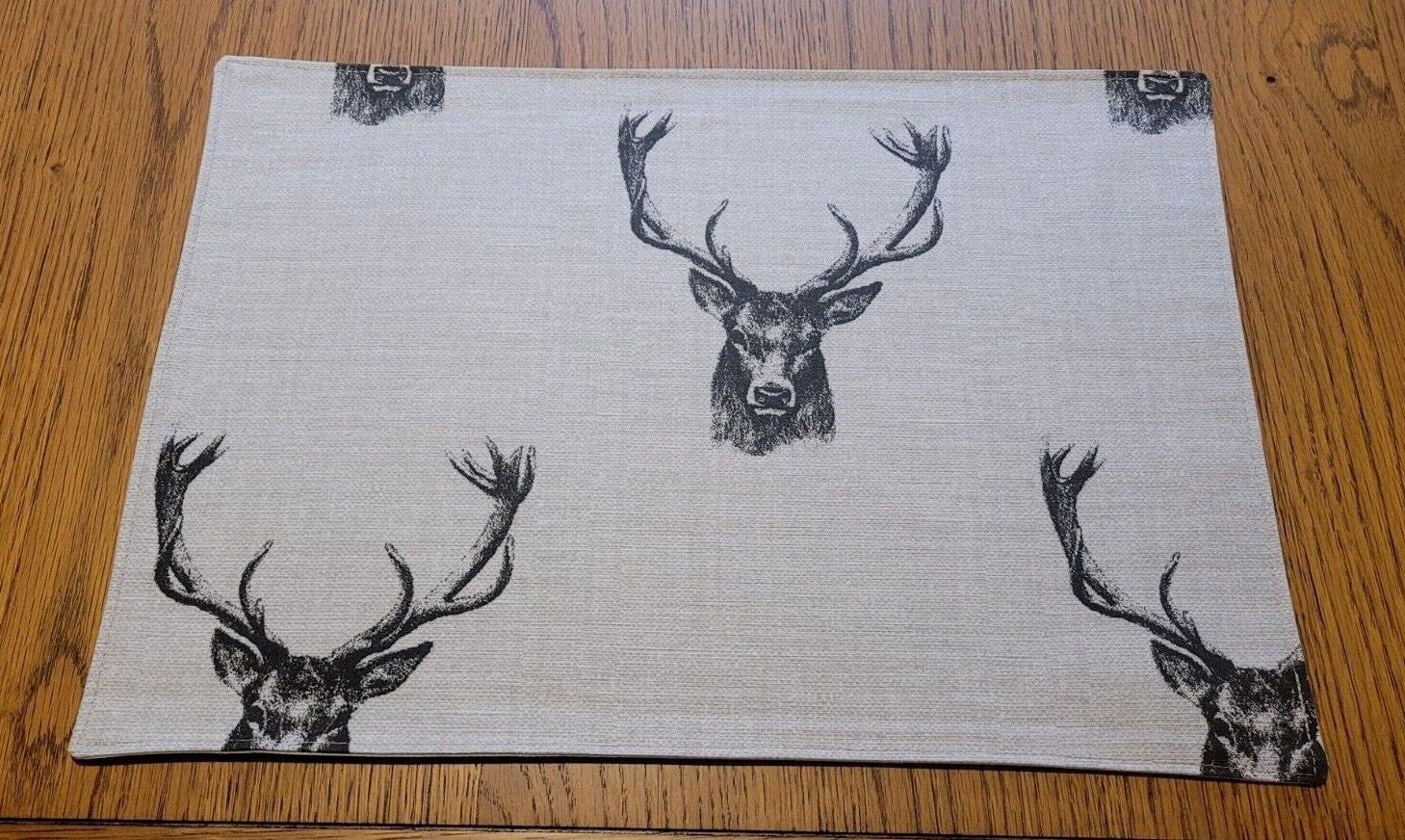 Stags Placemats , Wildlife Placemats , Christmas Fabric Placemats , Christmas Decor 100% Cotton Handmade - CushionCoverAndDecor