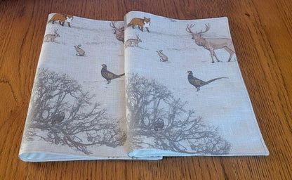 Stags Placemats , Wildlife Placemats , Christmas Fabric Placemats , Christmas Decor 100% Cotton Handmade - CushionCoverAndDecor