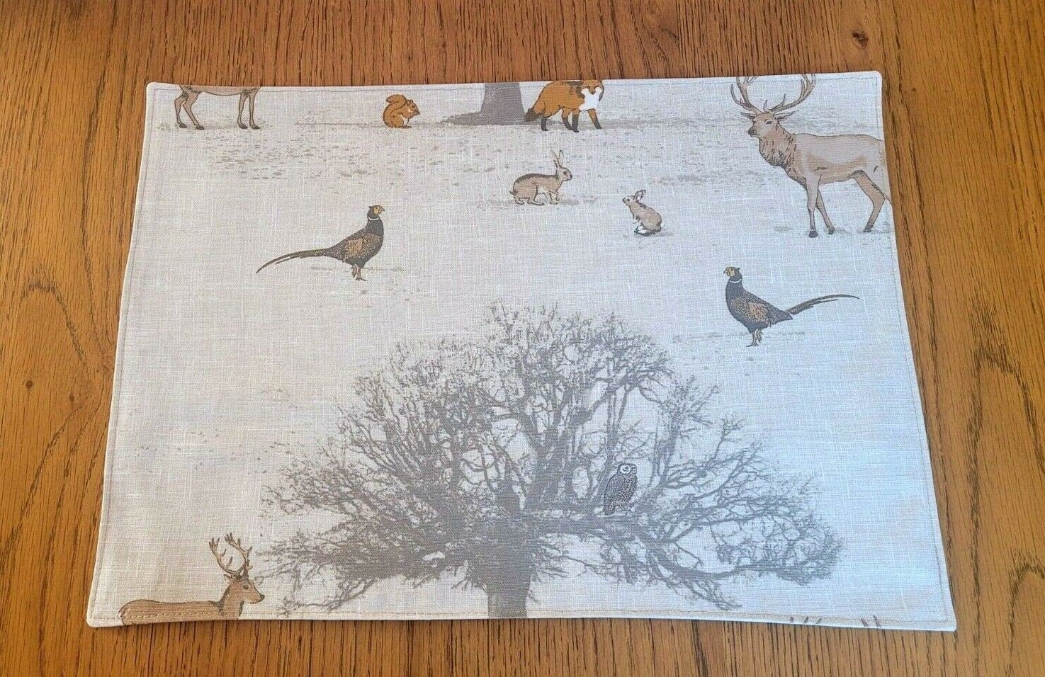 Stags Placemats , Wildlife Placemats , Christmas Fabric Placemats , Christmas Decor 100% Cotton Handmade - CushionCoverAndDecor