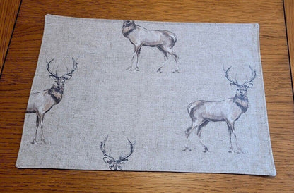 Stags Placemats , Wildlife Placemats , Christmas Fabric Placemats , Christmas Decor 100% Cotton Handmade - CushionCoverAndDecor