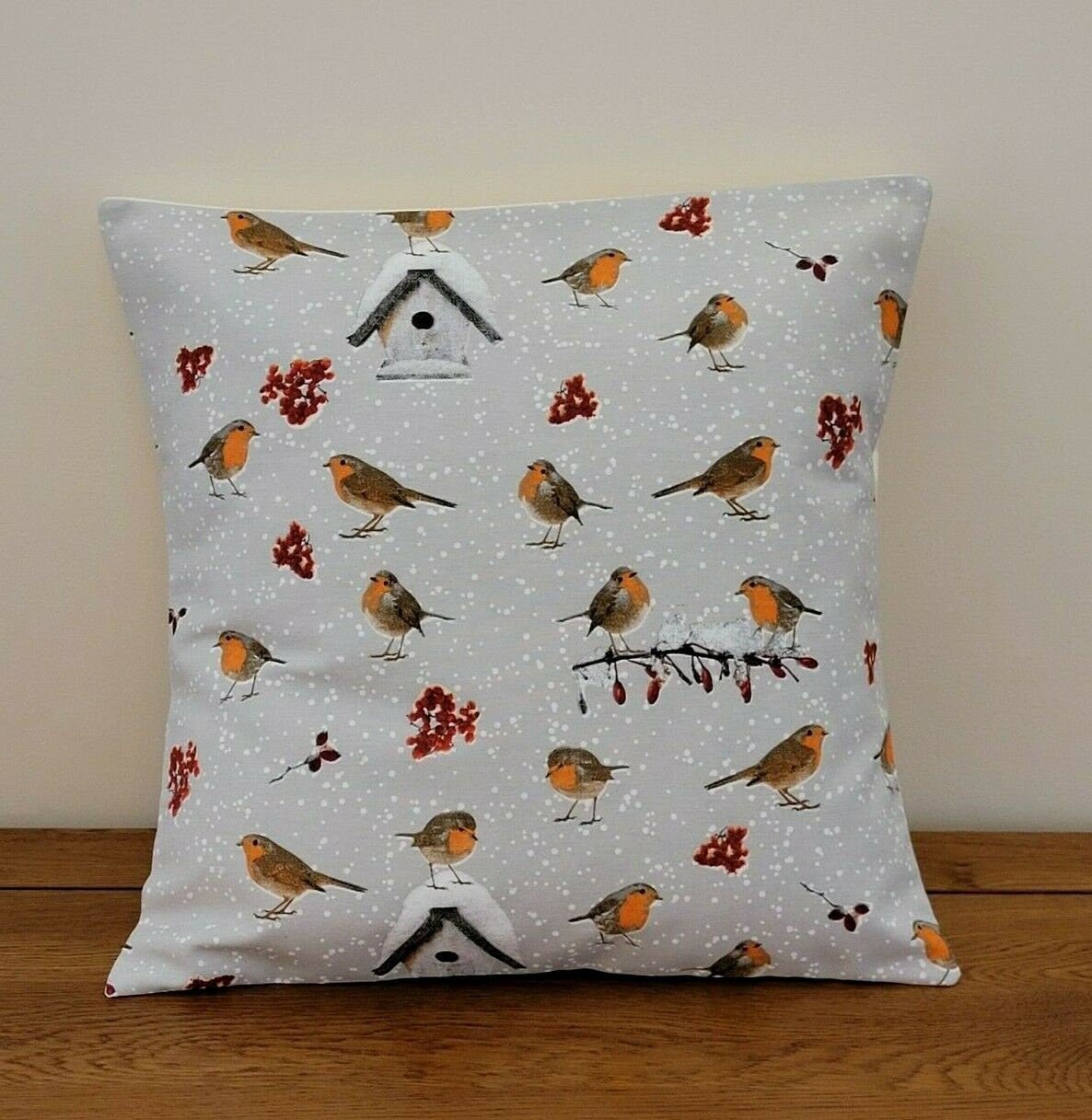 Winter Robin Christmas Cushion Cover - CushionCoverAndDecor